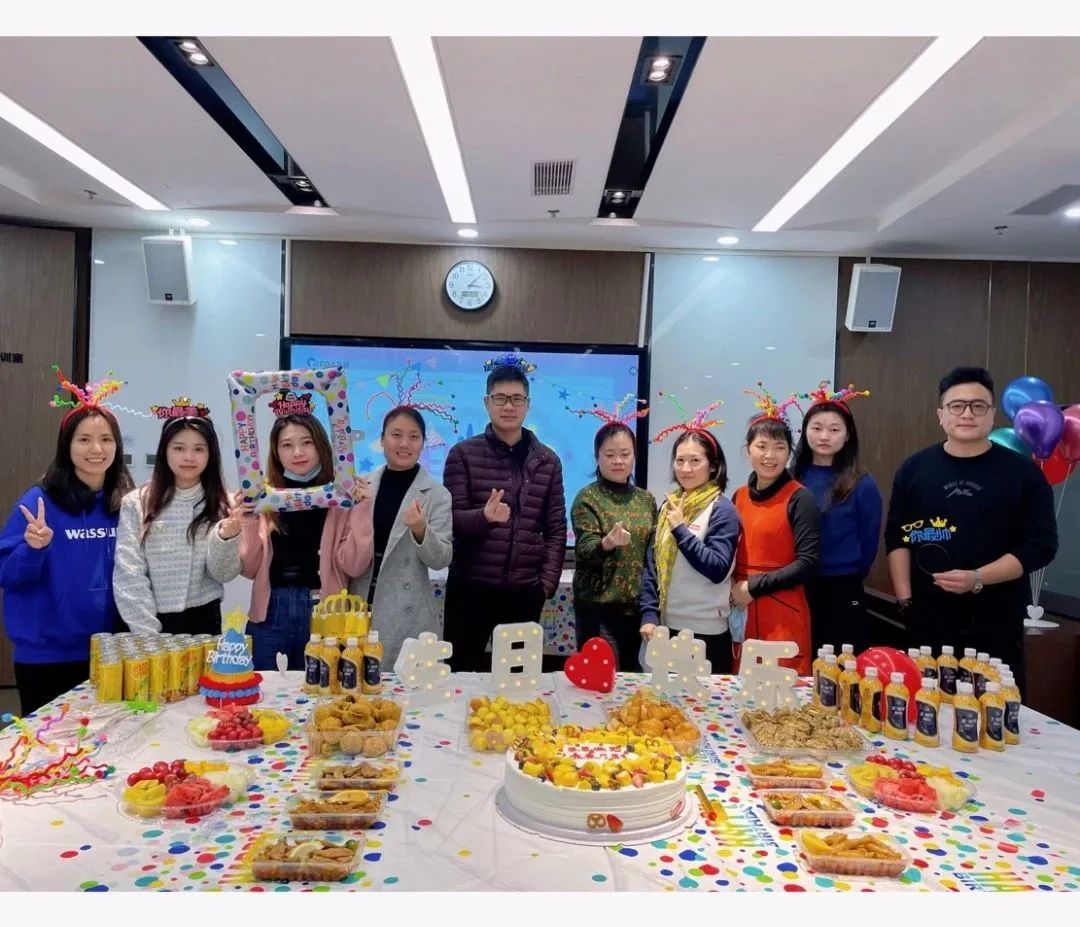 “感恩遇見，未來可期”員工生日會(huì)